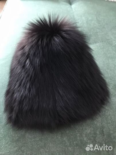 Зимние женские шапки (меховая и вязанная)