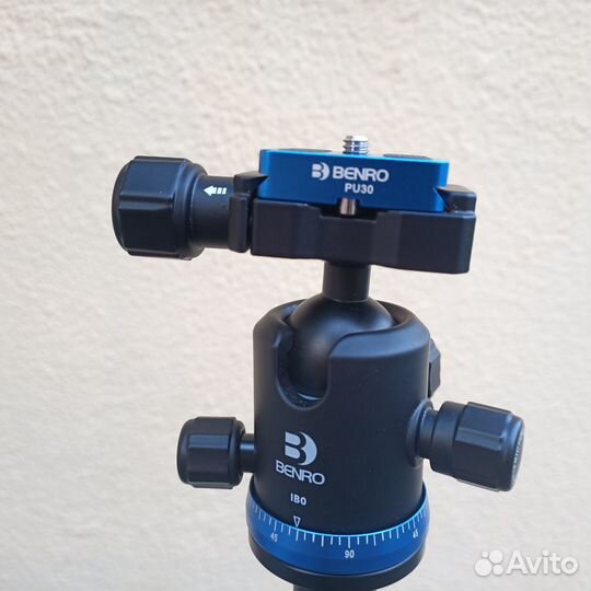 Карбоновый фотоштатив +монопод 2в1 benro FIF19C