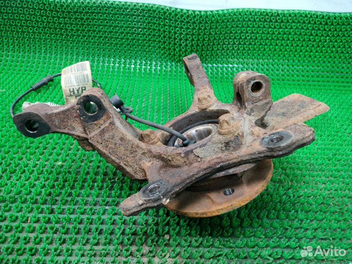 Кулак поворотный передний правый Opel Astra H