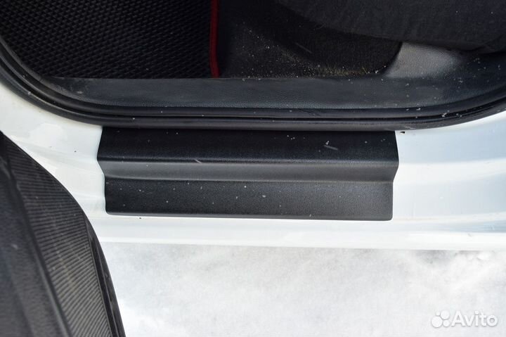 Накладки на пороги VW Polo 5 ресталинг