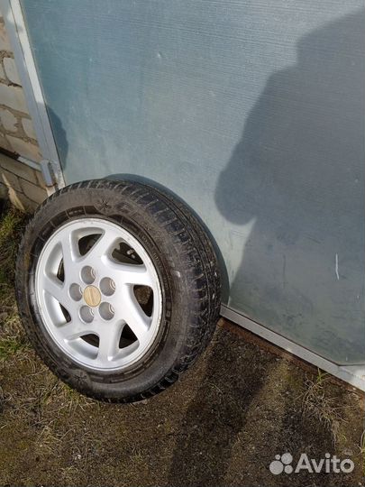 Литые диски на автомобиль r15