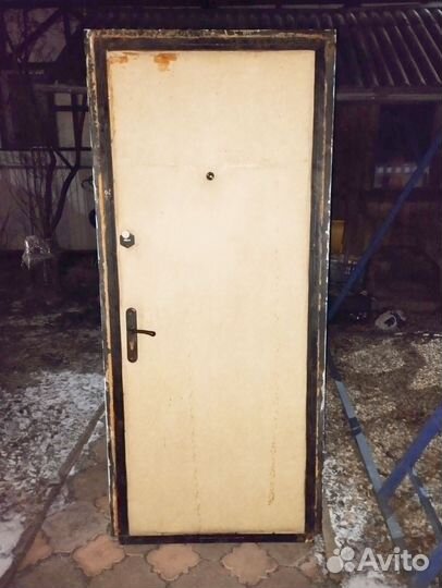 Дверь входная железная бу