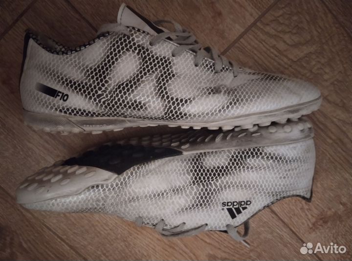 Продам Adidas F10 в отличном состоянии,играл мало