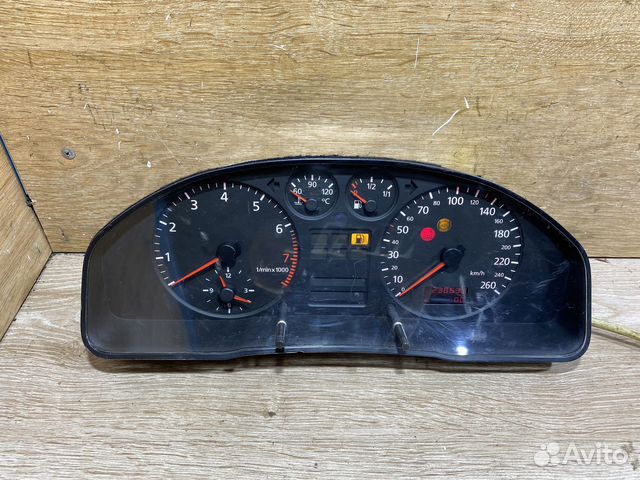 Панель приборов Audi A4 B5 бензин 1121269
