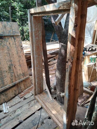 Амбарная старинная дверь