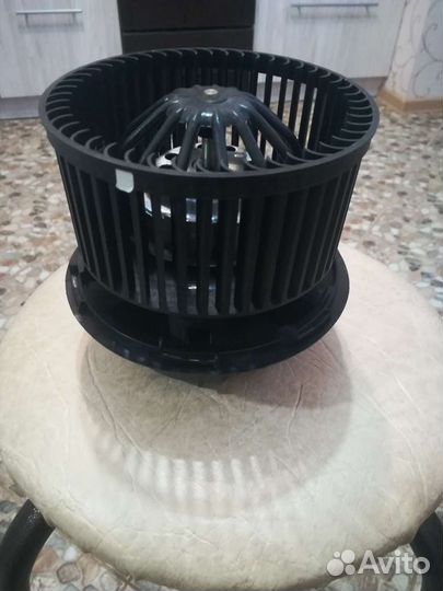 Вентилятор мотра печки Luzar(вентилятор отопитель)