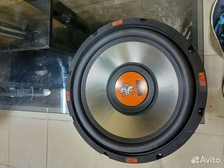 Продам subwoofer