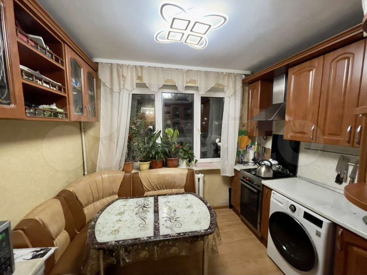 2-к. квартира, 53 м², 2/5 эт.
