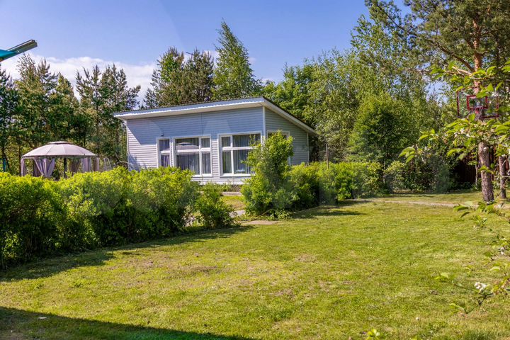 Дача 221 м² на участке 15 сот.