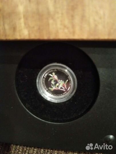 Платина монета