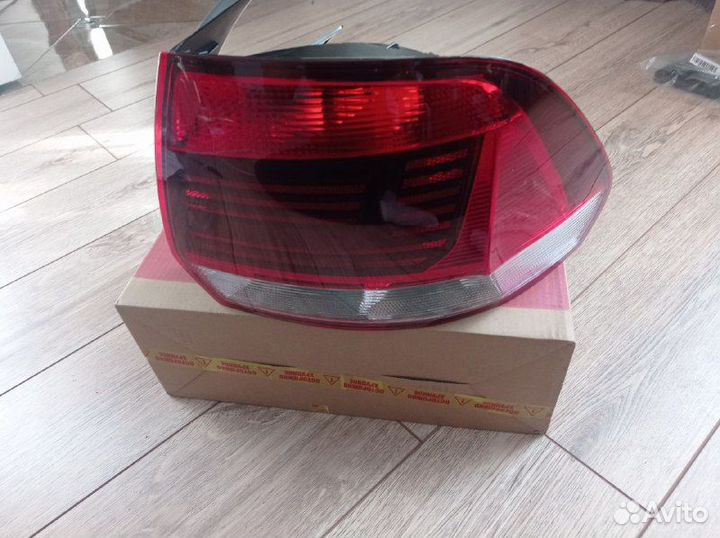 Фонарь задний правый на Volkswagen Polo 2015-2020