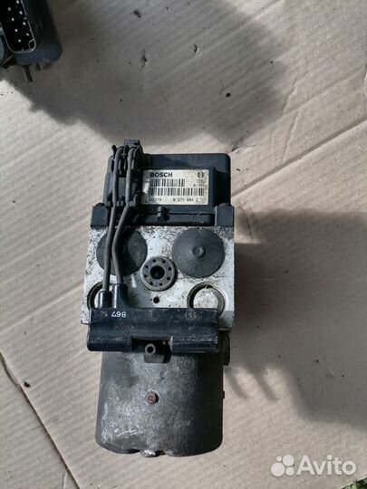 Блок ABS Фольксваген Т4 2.5 7D0 611 111 D