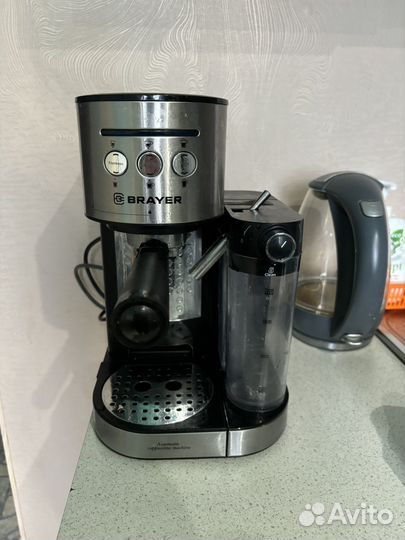 Кофеварка рожковая brayer BR-1102