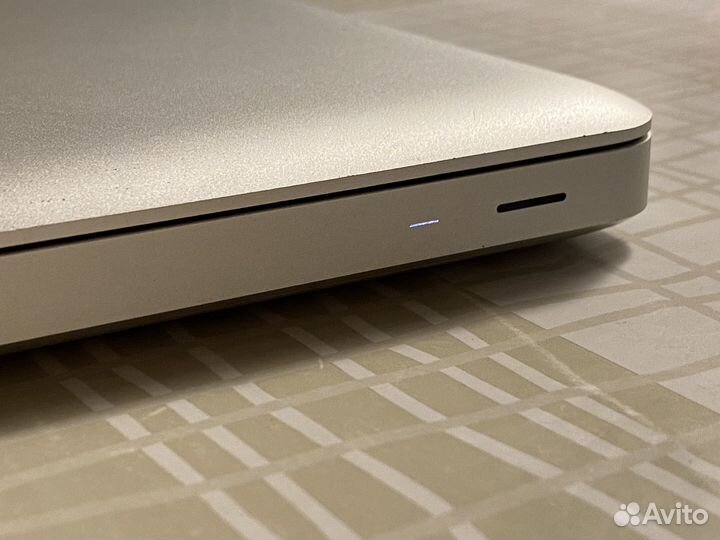 Apple MacBook Pro 13 2009
