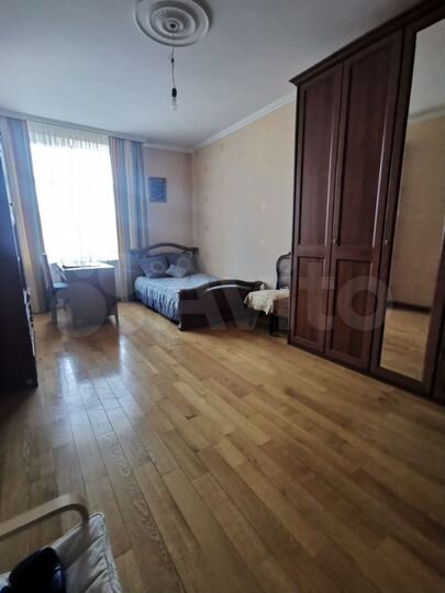 5-к. квартира, 136 м², 7/8 эт.