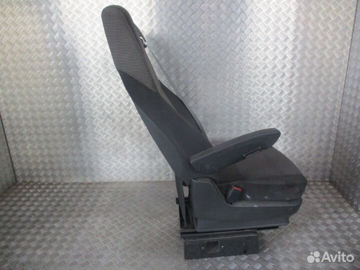 Сиденье левое DAF 1879252