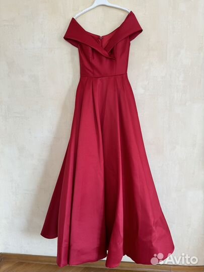 Вечернее платье Tarik Ediz