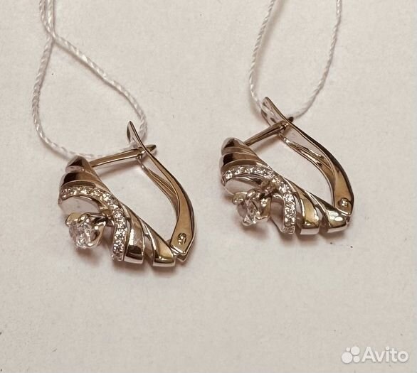 Золотые серьги с фианитом