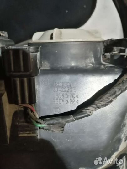 Продам фару правую Nissan блюберд силфи