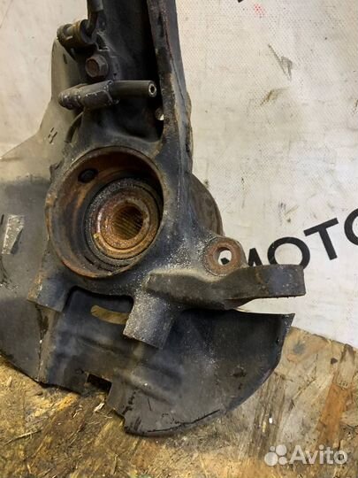 Кулак поворотный правый Hyundai sonata NF передний