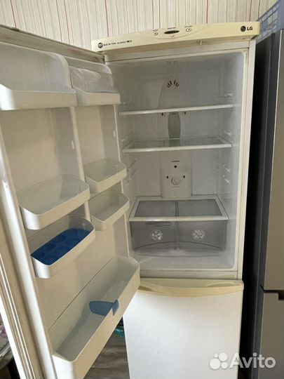 Холодильник lg