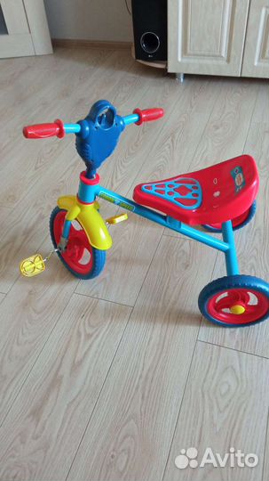Детский трехколесный велосипед