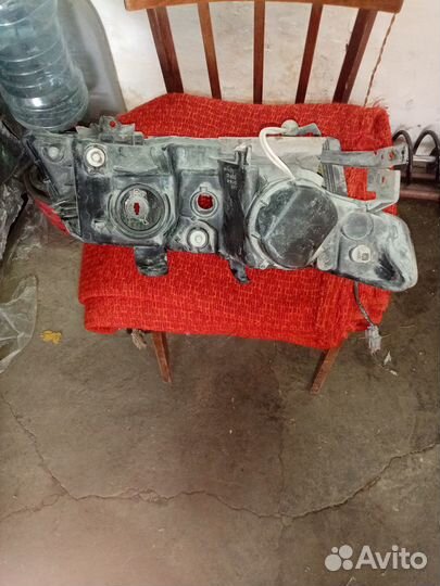 Продам фара хонда аккорд 7 с дефектами