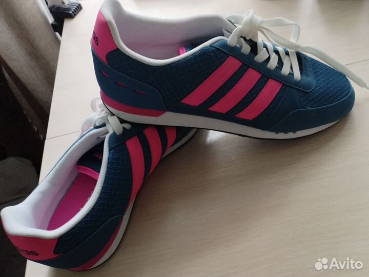 Кроссовки женские adidas 40.5