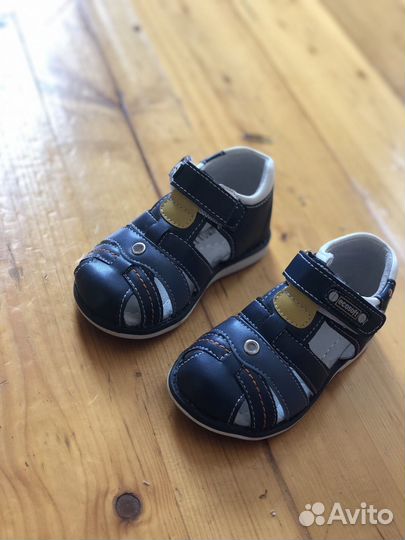 Сандали для мальчика 24