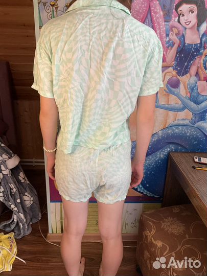 Костюм женский с шортами 158