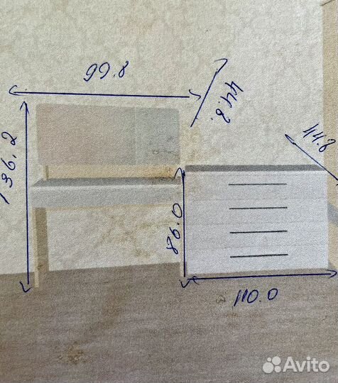 Туалетный столик с зеркалом и подсветкой