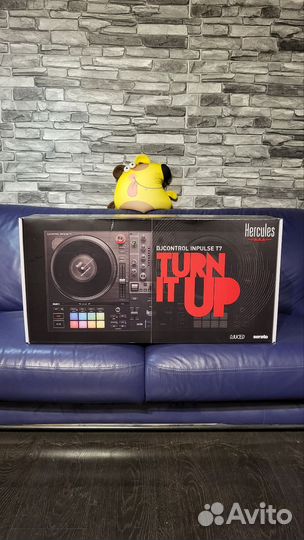 Контроллер Hercules DJ Control Inpulse T7 (новый)