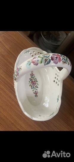 Ваза фарфоровая