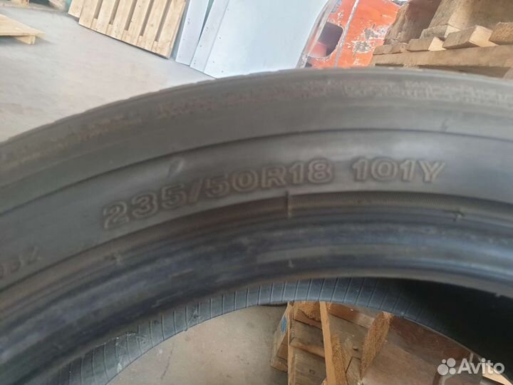 Bridgestone Potenza RE040 235/50 R18