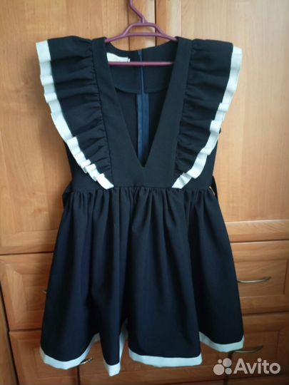 В доставке.Школьный сарафан нарядный