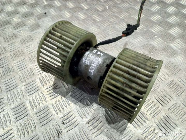 Моторчик печки BMW 5 E34 0 1991