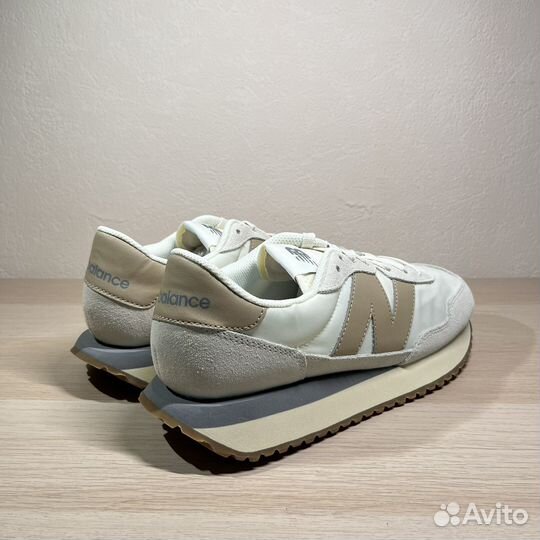 Оригинальные кроссовки new balance 237