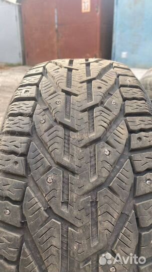 Kormoran Stud 2 205/55 R16