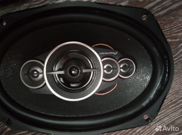 Колонки для машины