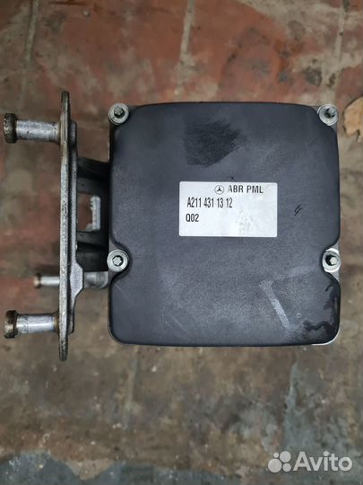 Блок ABS Mercedes E-Class W211 CLS W219