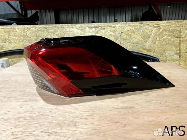 Фонарь в крыло правый Тойота рав 4 ха 50 новый