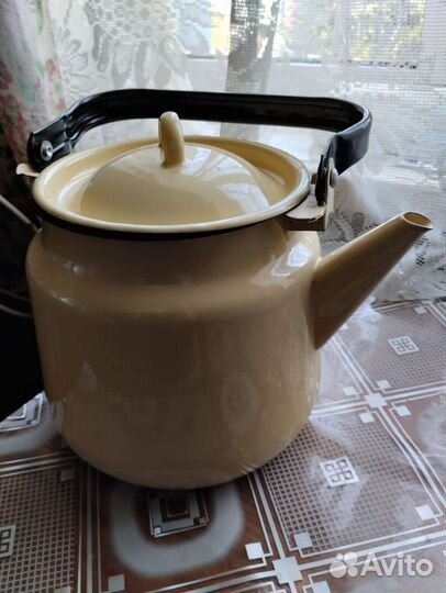 Чайник эмалированный новый