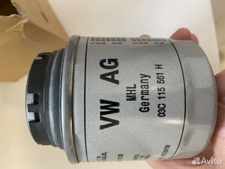 Фильтр маслянный оригинал VW VAG