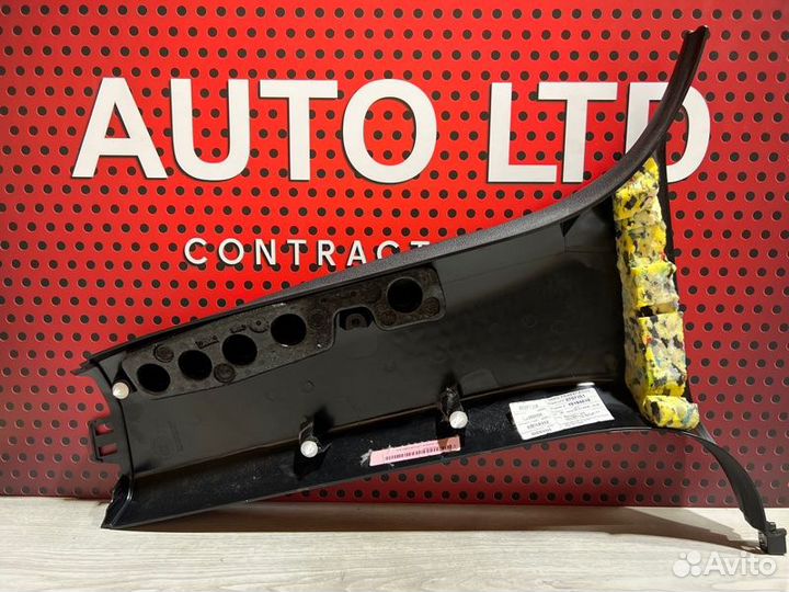 Обшивка стойки центральной правой Bmw X5 F15