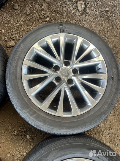 На камри р17 215/55