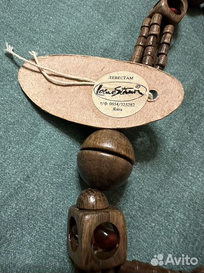 Бусы из дерева с янтарем