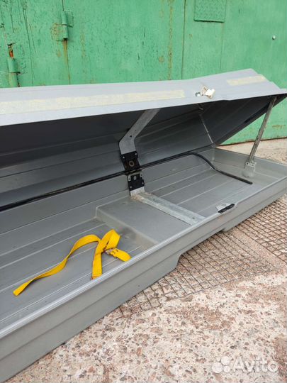 Багажник бокс на крышу