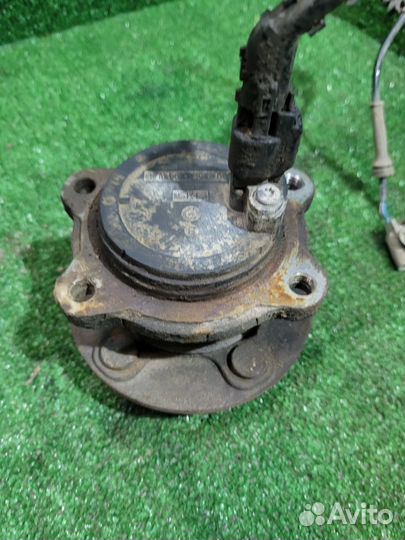 Ступица задняя левая Ford Focus 3 2014