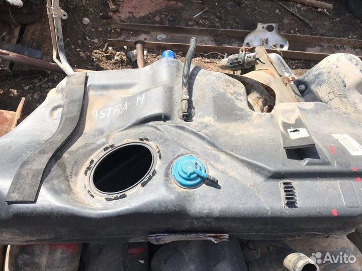 Бак топливный Opel Astra 2011