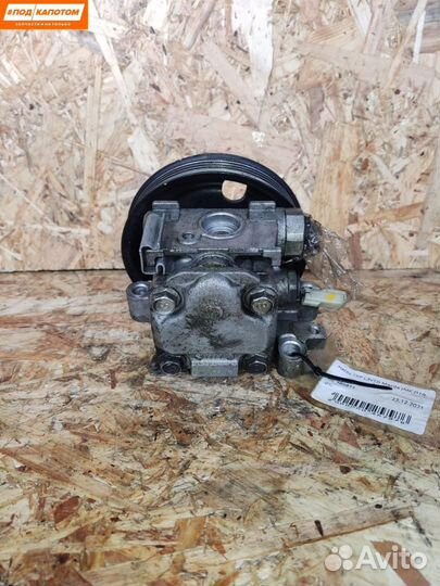 Насос гидроусилителя руля Mazda EG2132600